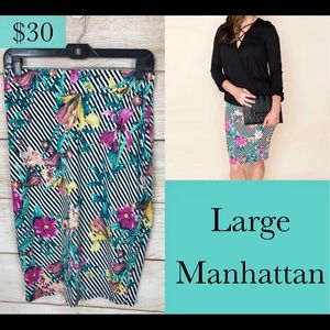 NWT Amelia James Manhattan Pencil Skirt